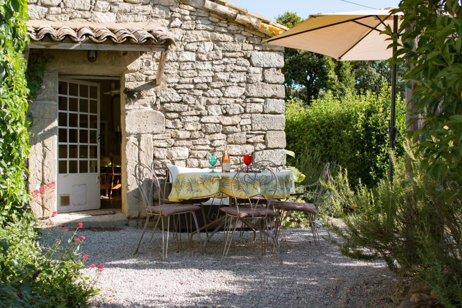 Mas De La Rivoire B&B Villevieille Exterior photo