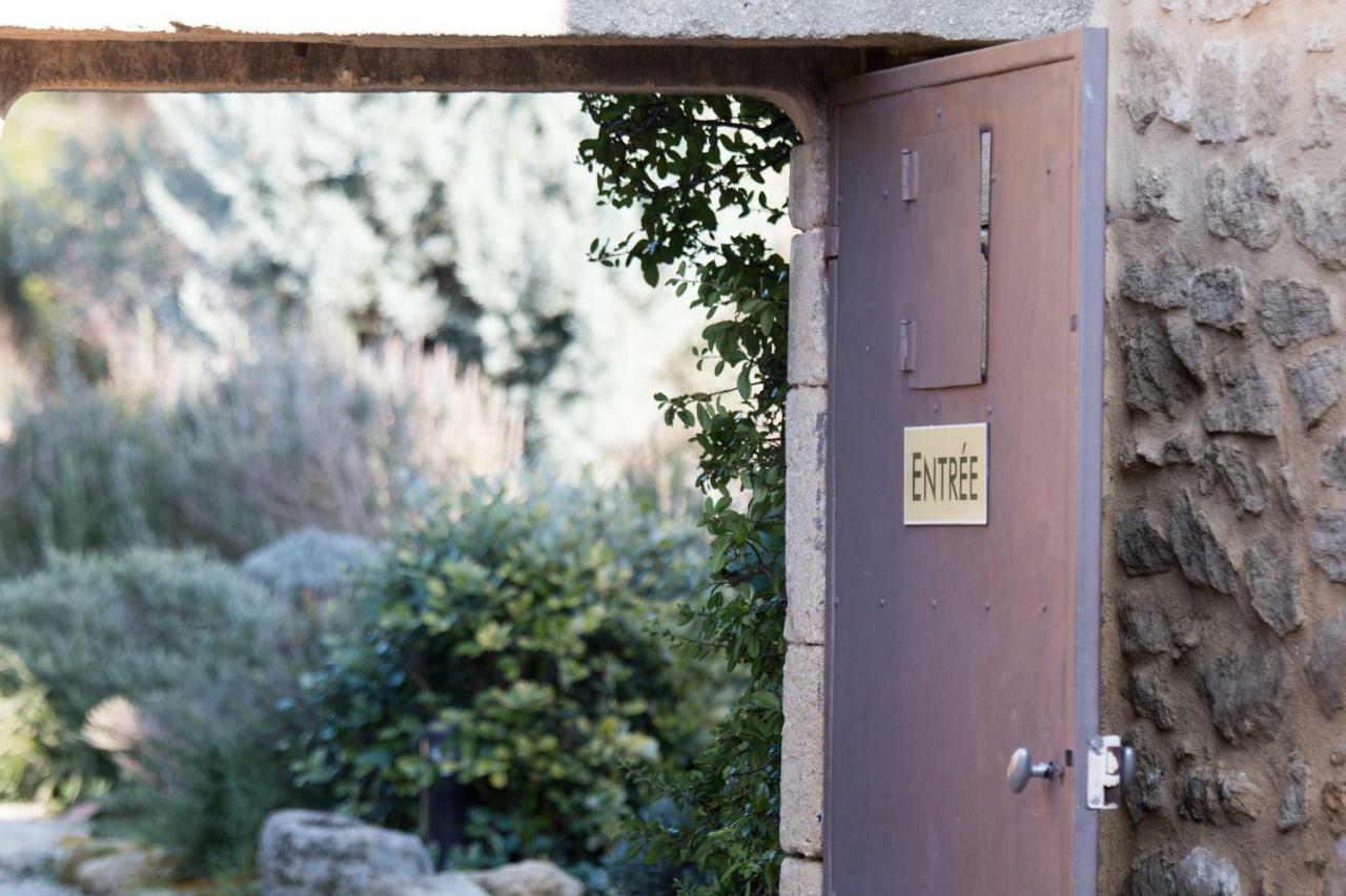 Mas De La Rivoire B&B Villevieille Exterior photo
